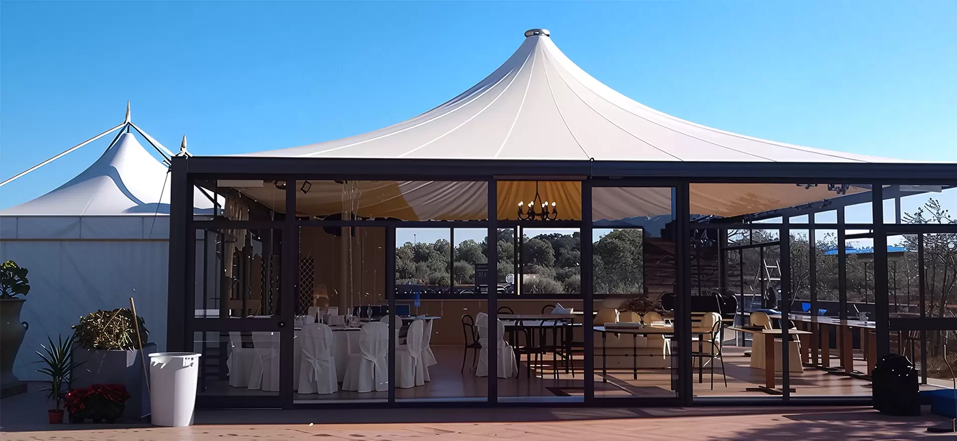 Struttura per eventi con impianto audio, luci e sistema elettrico integrato - Due Feudi